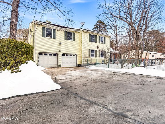 3rd image of 1037 Toms River Road