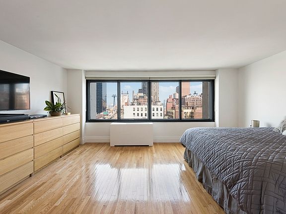5th image of 300 E 59th St APT 1006