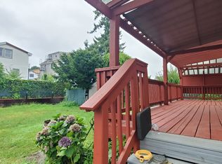 125 Maple Pl, Yonkers, NY 10704