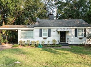 355 Pineview Ln W, Mobile, AL 36608