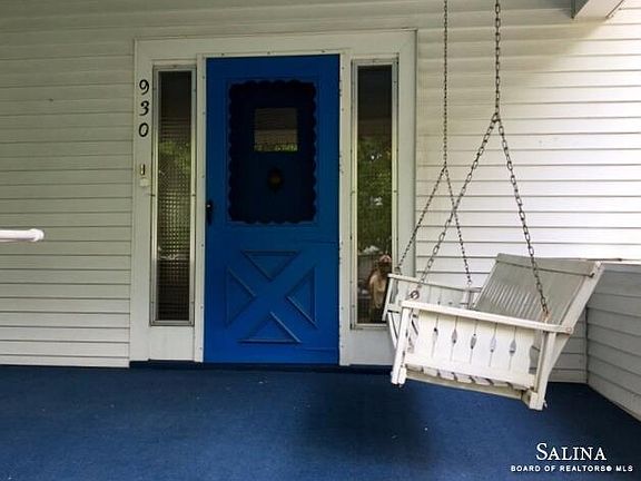 2nd image of 930 Highland Ave