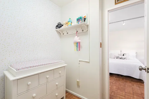 Rented by Compass | media 14