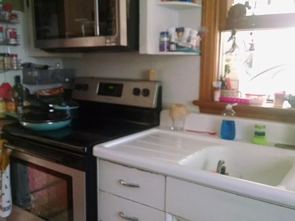 5th image of 409 S Wentz St