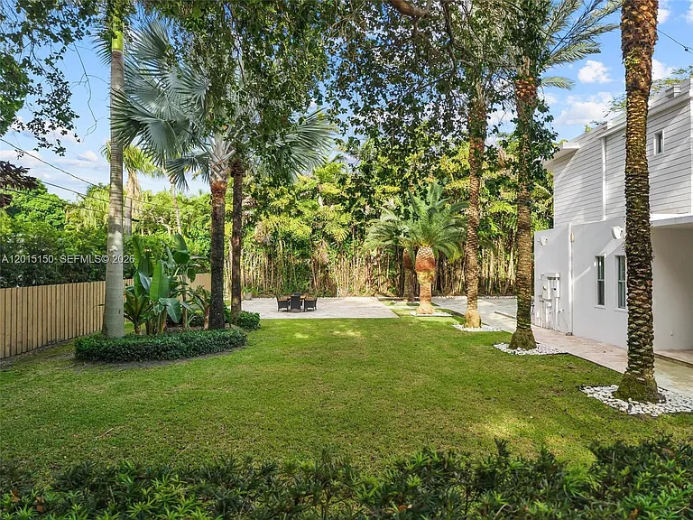 3917 S Le Jeune Rd — Photo 109