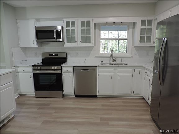 5th image of 8800 Scottingham Dr