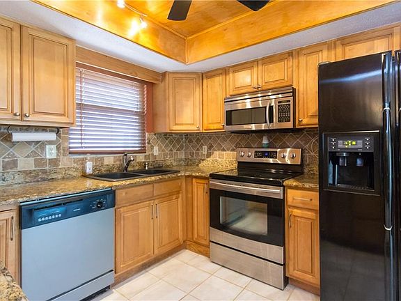 3rd image of 2332 Canalbluff Pl #V-298