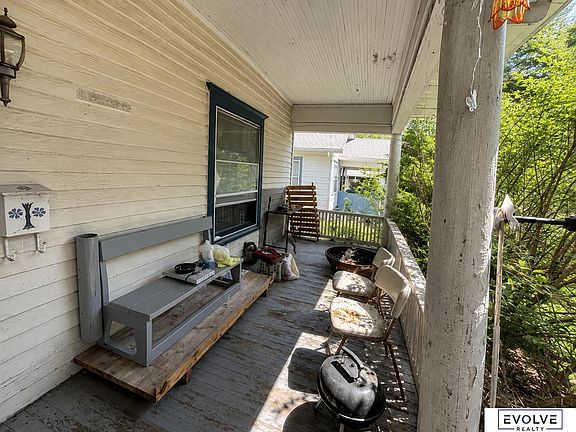 5th image of 716 N 10th St