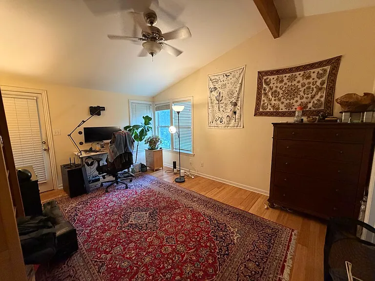 1607 Garden St #B — Photo 6