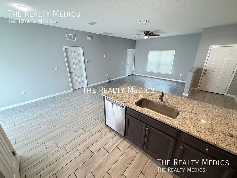 491 Ixora Ave NW — Photo 21