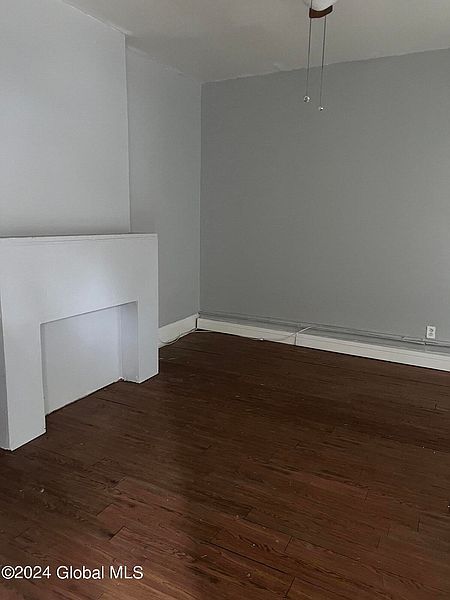 2nd image of 1247-1253 Broadway