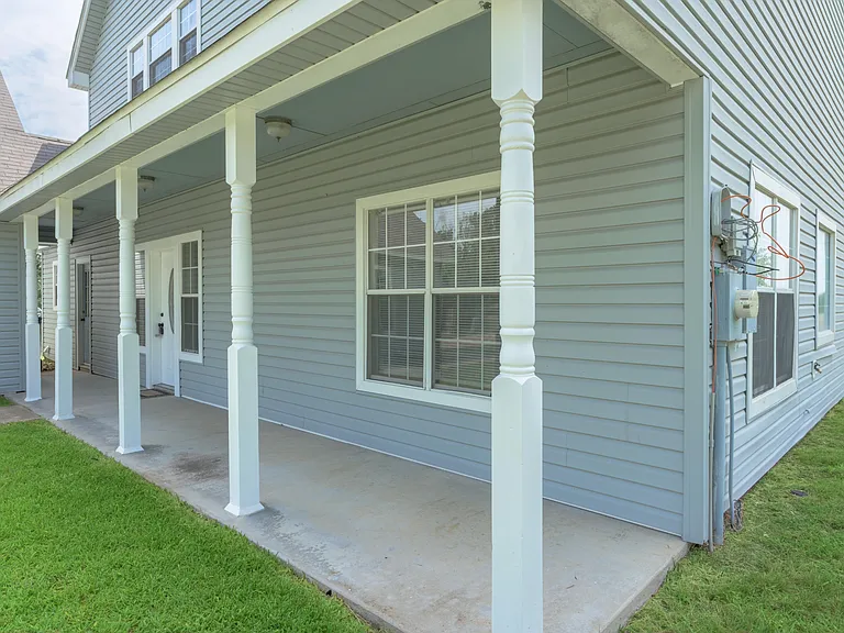 1810 Mesa Oaks Cir — Photo 43