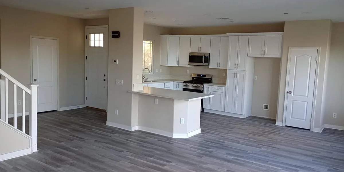 Building Photo - 6263 Long Cove Dr