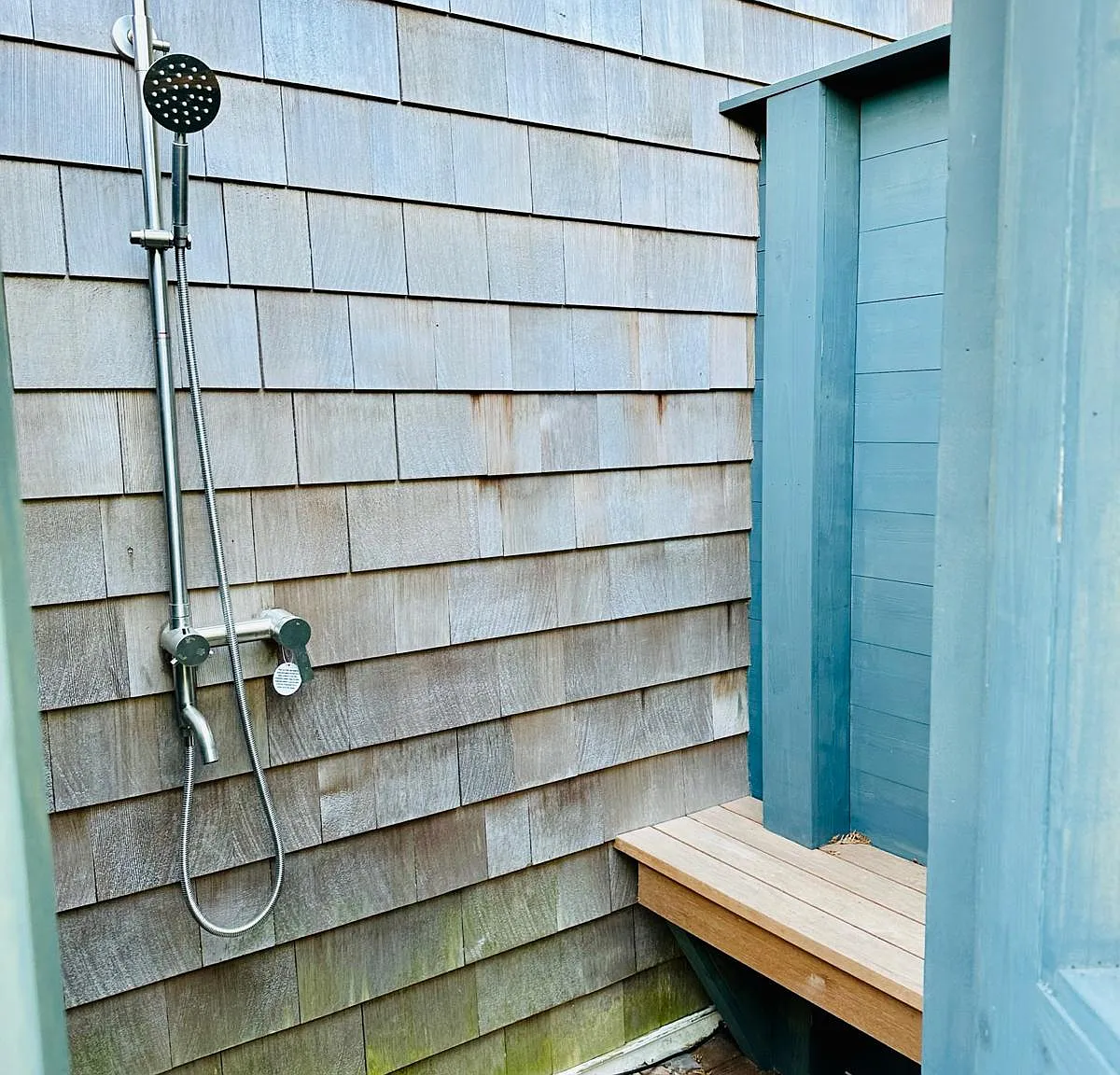 Designer East Hampton Village Home — Photo 3