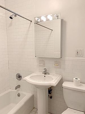 5th image of 151 W 76th St #1F