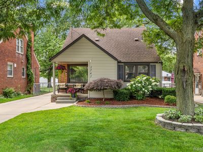 1747 N Lafayette St, Dearborn, MI, 48128