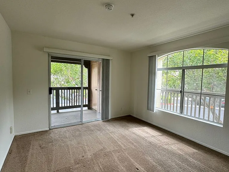 147 N Mine Canyon Rd #F — Photo 6
