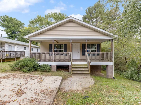 6 Deaver Park Cir, Asheville, NC 28806