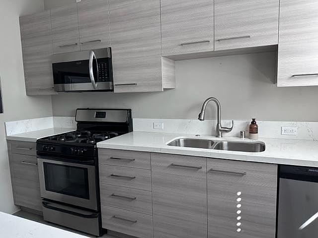 1st image of 745-751 D Ave