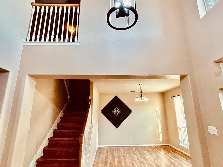 9947 Valance Way — Photo 5
