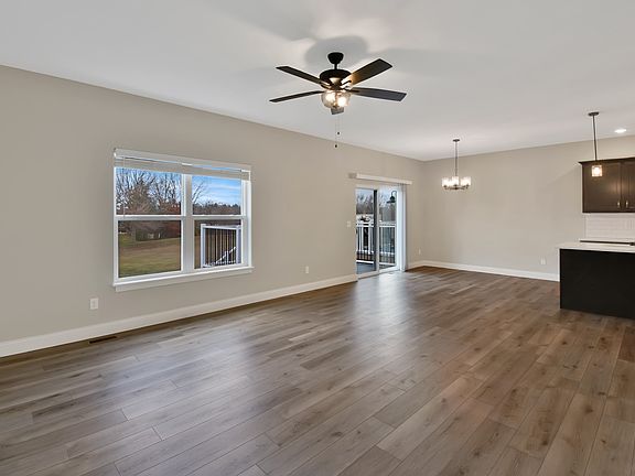 4th image of 602 Rapp Dr Unit B