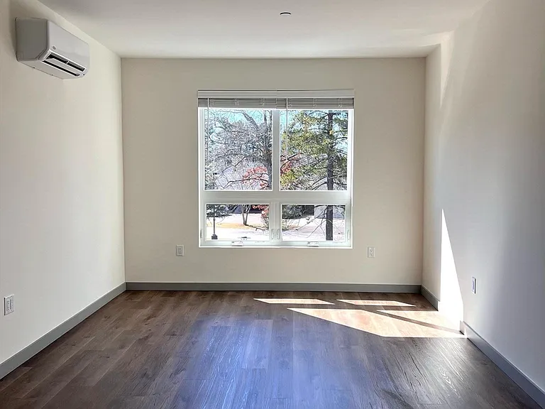 203 Lowell St #105 — Photo 7