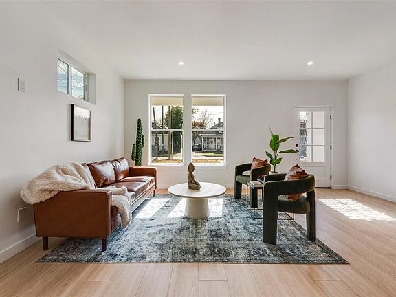 4th image of 623 Melba St