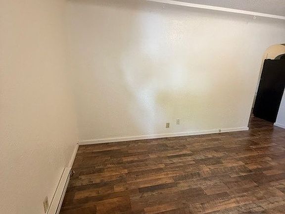 3rd image of 1124 W Park St APT 24