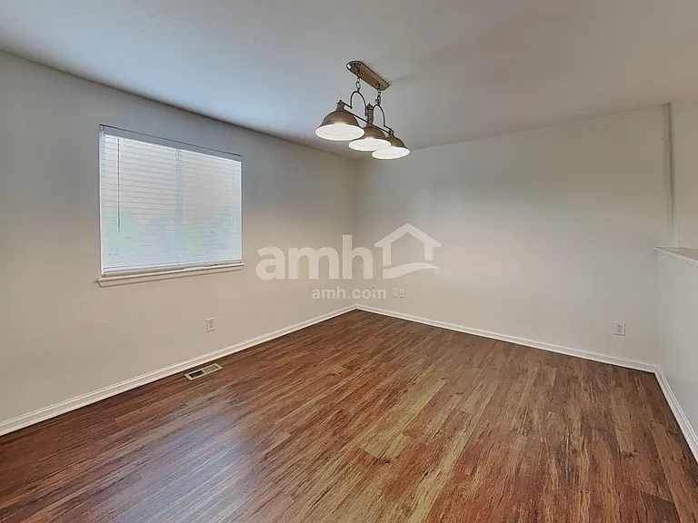 1088 Oriole Cir — Photo 10