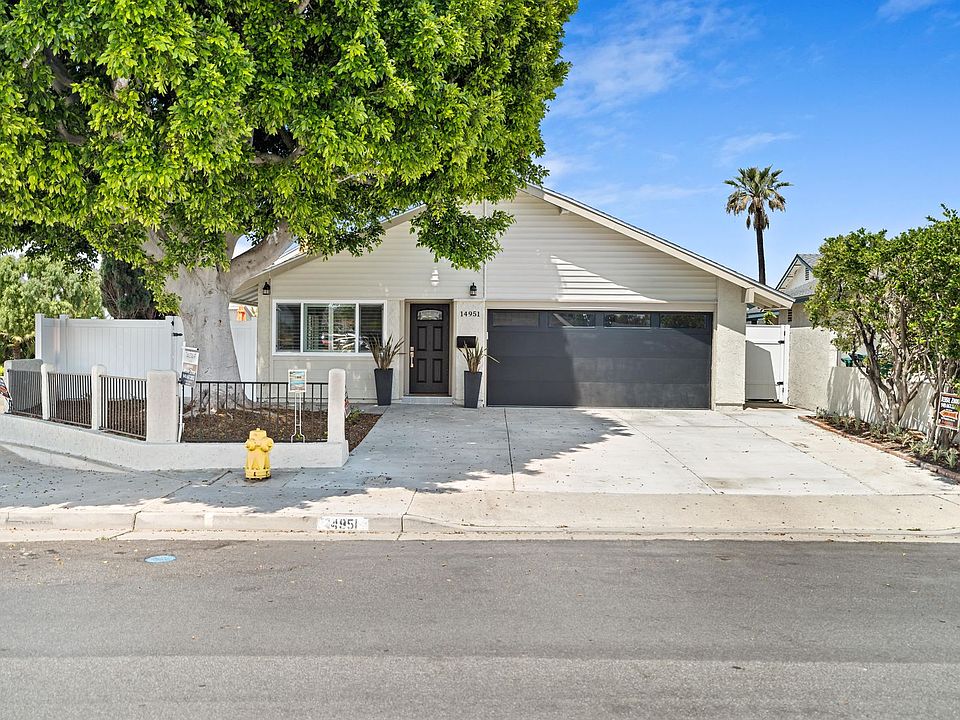 1st image of 14951 Gainford Cir