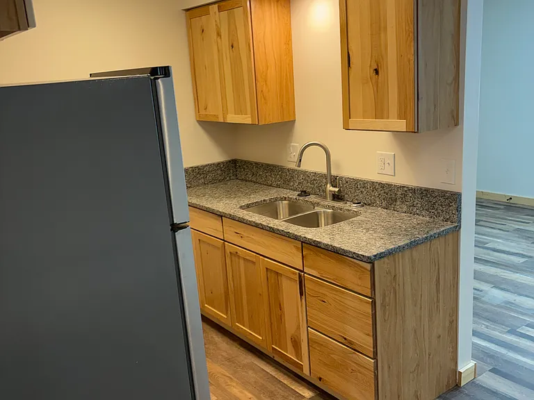 405 Short St — Photo 1