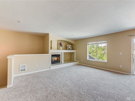 5th image of 14623 50th Dr NE Unit 203