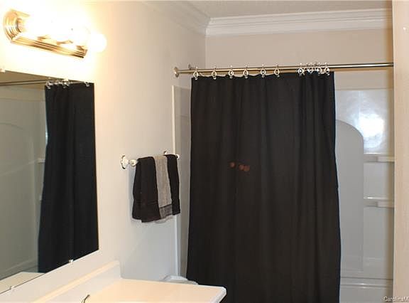4th image of 509 Wesley Dr
