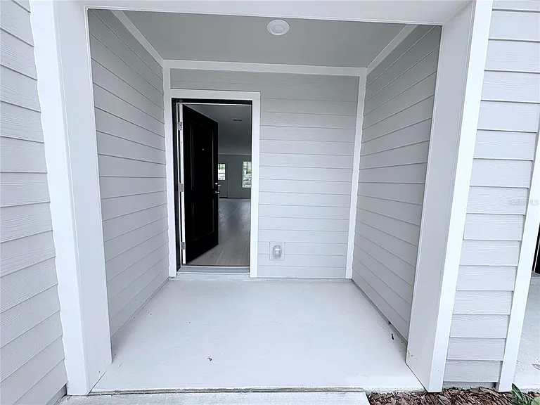 866 Lynx St — Photo 3