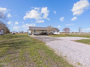 2398 Doyle Melancon Rd, Breaux Bridge, LA 70517