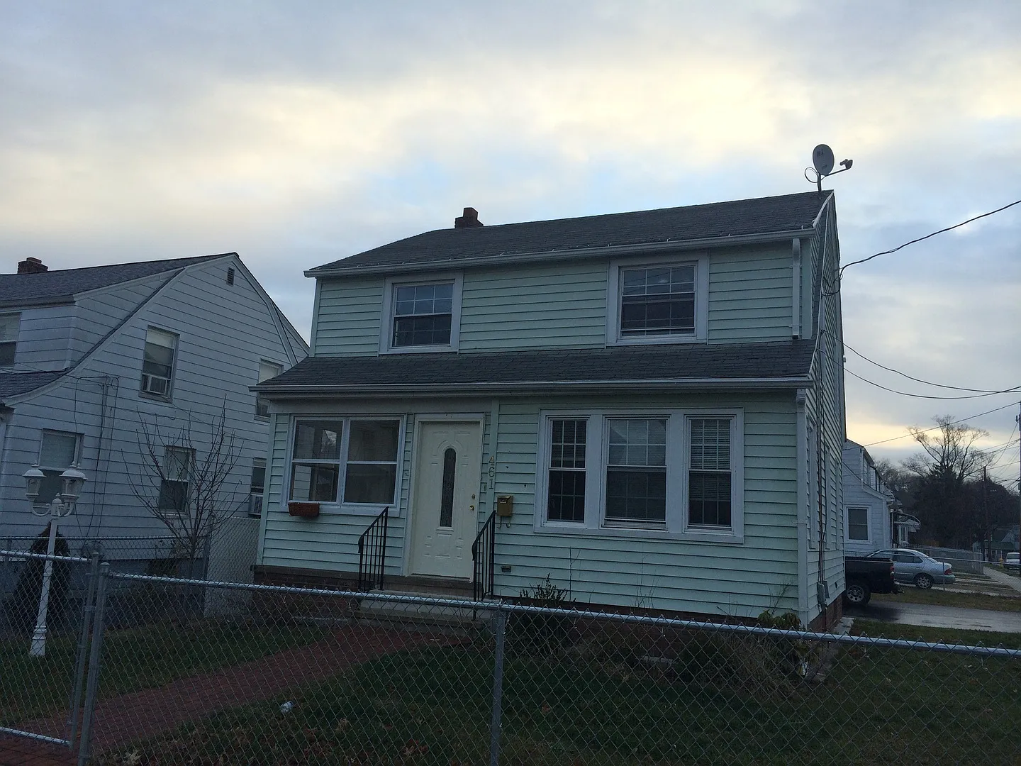 Stunning 4Bedroom Home in Hamden, CT — Photo 1