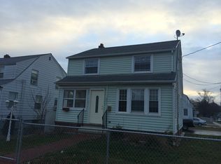 461 Newhall St, Hamden, CT 06517