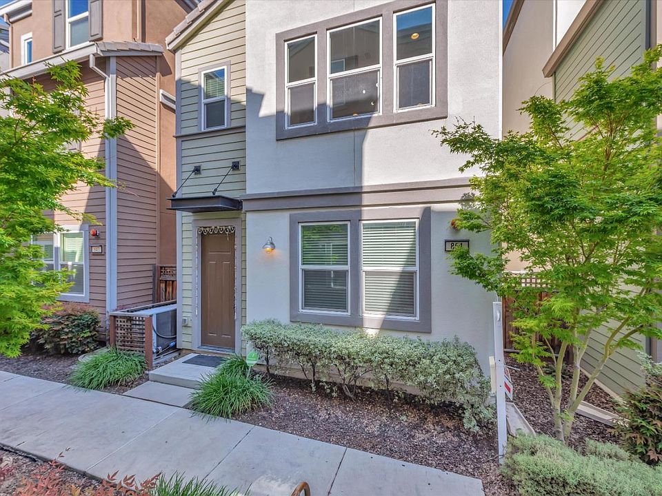 1st image of 851 Pepper Pl