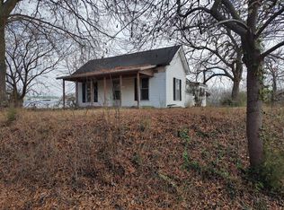 340 India Rd, Paris, TN 38242