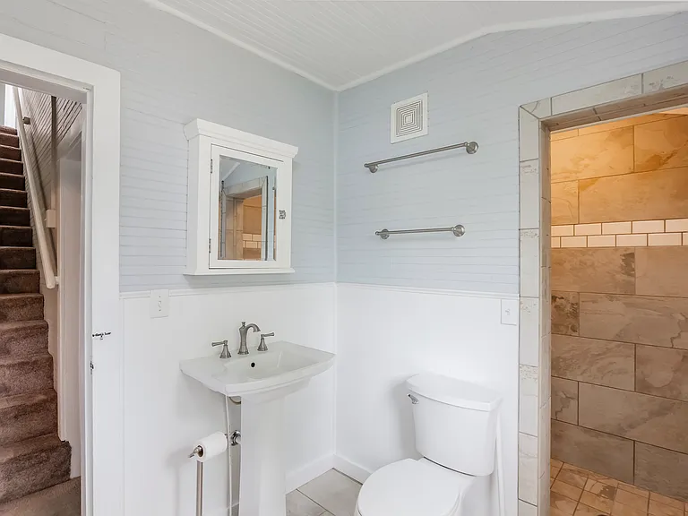 319 Oliver St — Photo 25
