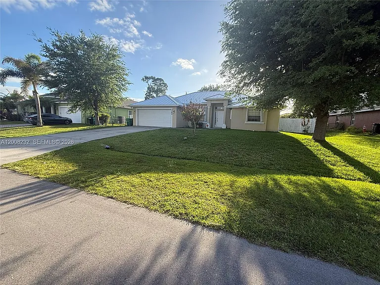 3262 SW Cohutta St — Photo 3