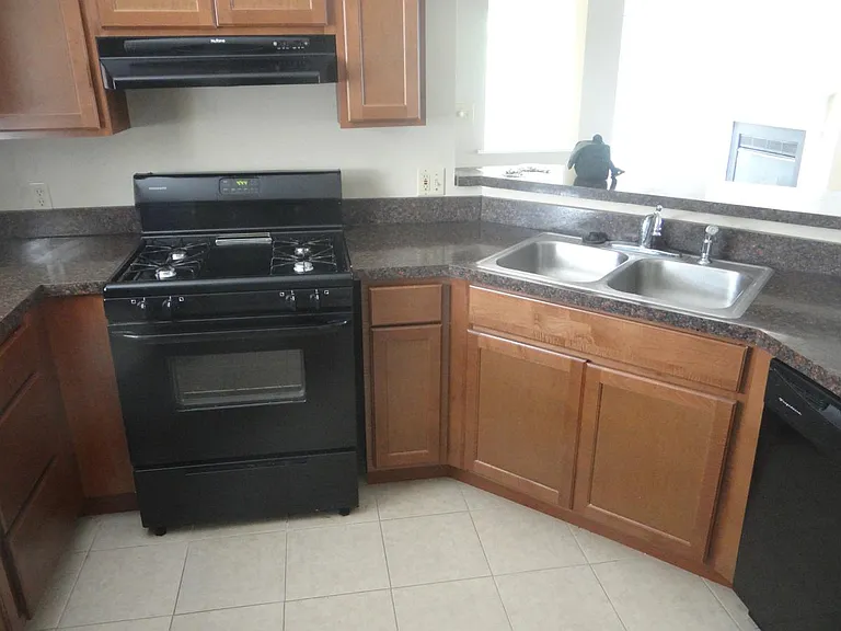 5936 McPherson Ave — Photo 17