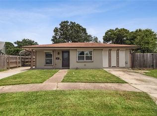624 Taylorbrook Dr, Gretna, LA 70056