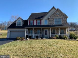 1277 Poplar St, East Earl, PA 17519