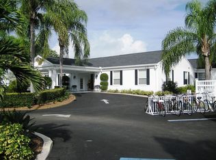 9405 Concord Cir, Bradenton, FL 34210