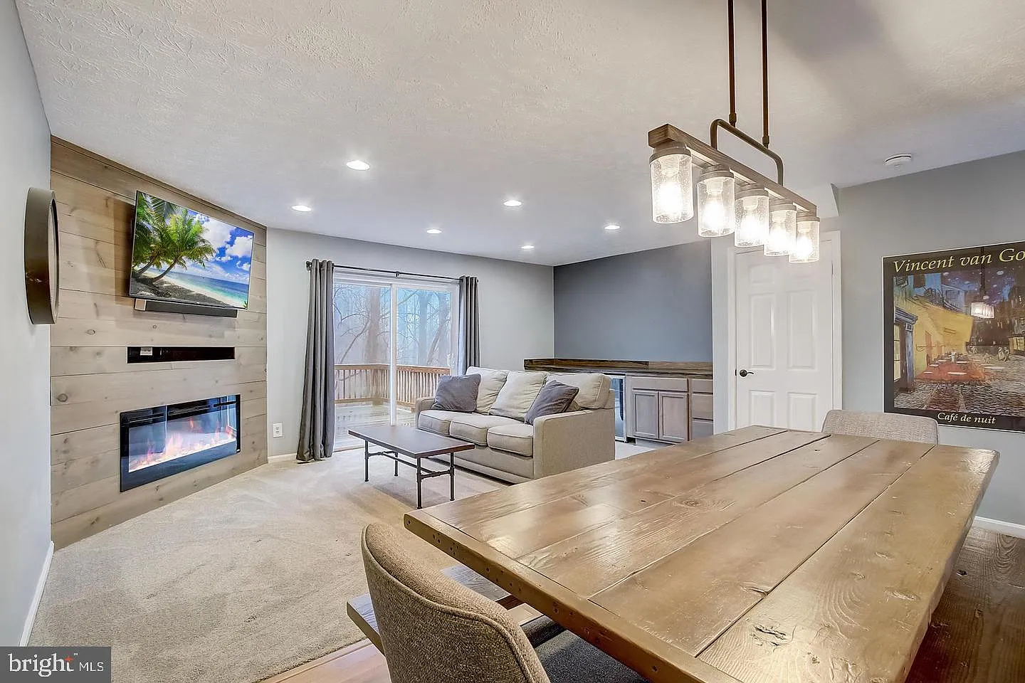 3 bed, 2.5 bath, 1780 sqft, $2,450 — Photo 2