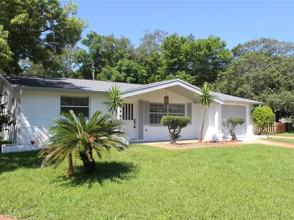 1445 Cockleshell Dr, Holiday, FL 34690