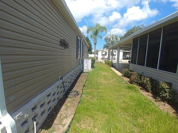 4th image of 10910 Mayan Dr