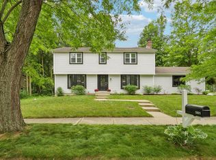 N100W5801 Buckingham Ct, Cedarburg, WI 53012