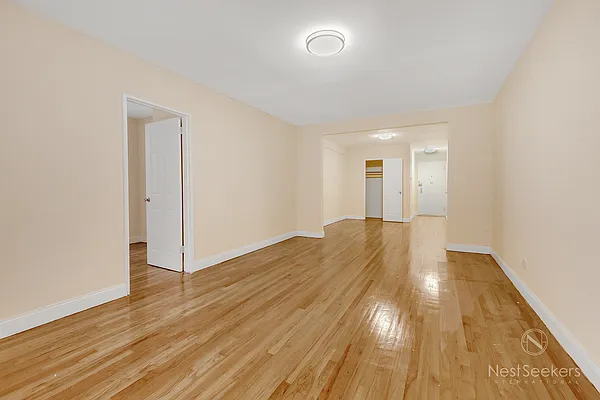 Rented by Nest Seekers International | media 11