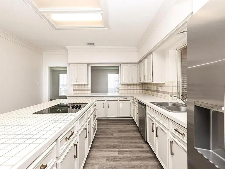 11102 Brook Mill Ct — Photo 12